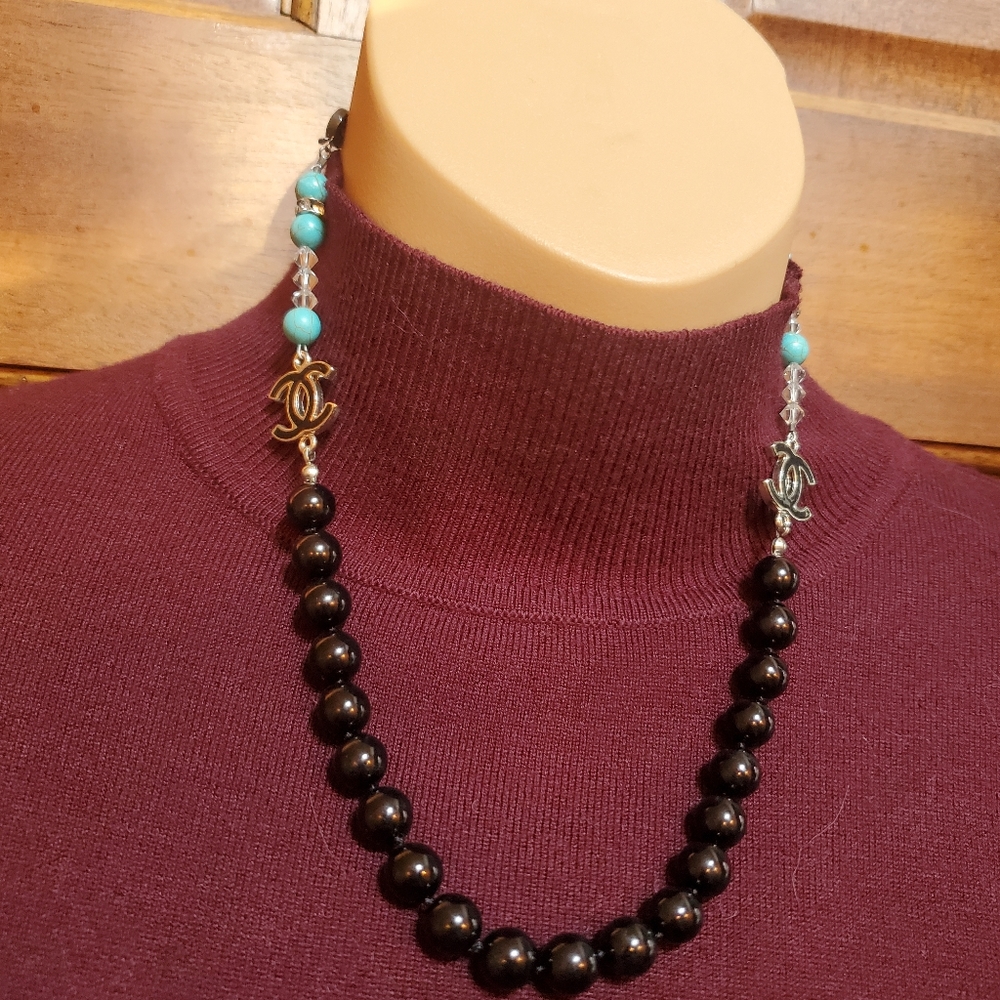 Handmade necklace - Picture 2 of 3